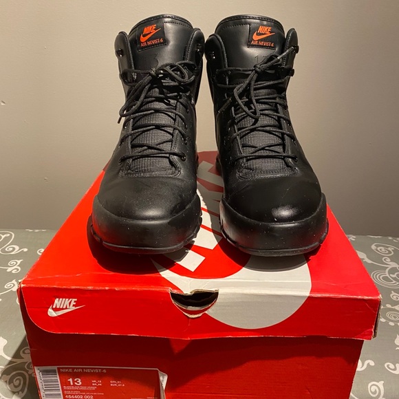 nike acg air nevist